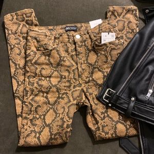 Snake Print / Python High Rise Zara Jeans